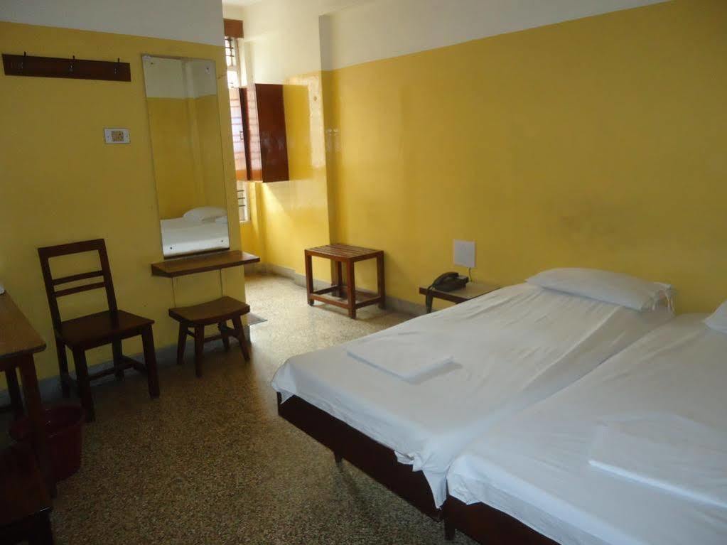 Hotel Mysore Dasaprakash エクステリア 写真